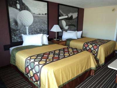 Super 8 Aberdeen Southern Pines