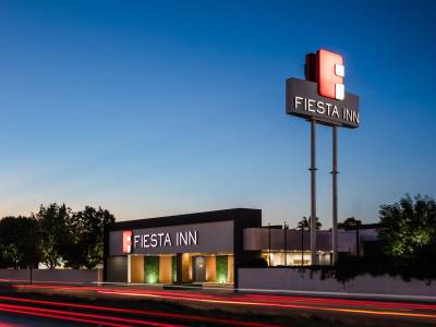 Fiesta Inn San Luis Potosi Glorieta Juarez (Foto)