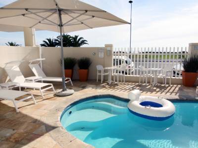 Mouille Point Village