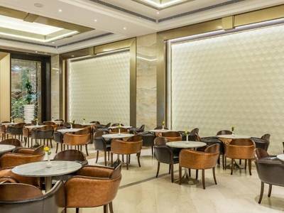 Al Marwa Rayhaan by Rotana (Foto)