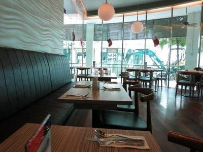 Aqueen Hotel Lavender