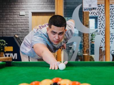 Snoozles Quay Street Tourist Hostel