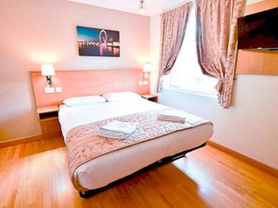 Kings Cross Inn Hotel