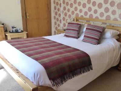 Old Pines Hotel And Restaurant