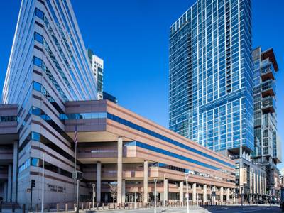 Holiday Inn Express & Suites Boston Garden