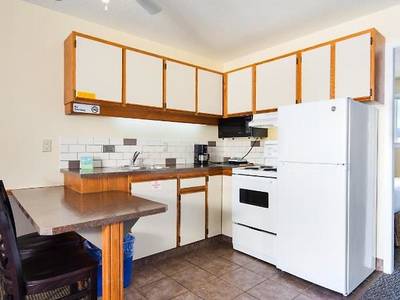 Siesta Suites Kelowna