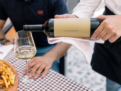 Pension Travelling Actor