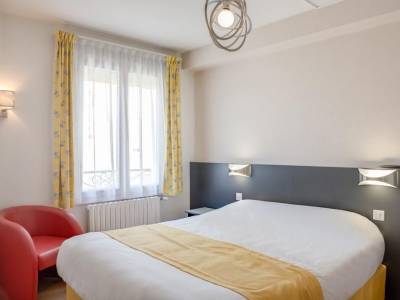 Hotel Logis De La Barque