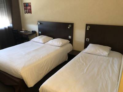 Adonis Lyon Est - Hôtel Artys