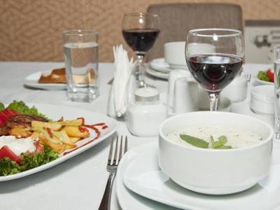 Karat Inn Hotel (Foto)