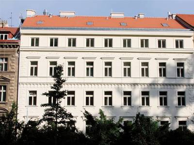 Red & Blue Design Prague