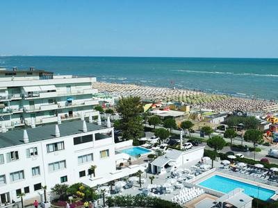 Promenade & Universale