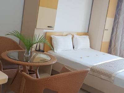 West Coast View Hotel