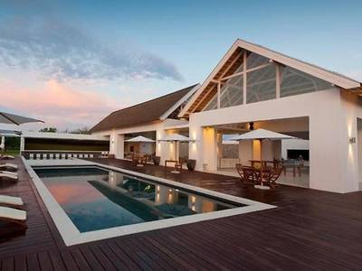 Emanya@Etosha Game Lodge