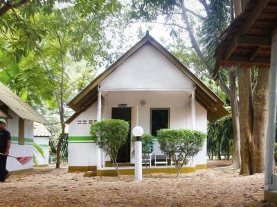 Lime n Soda Beachfront Resort