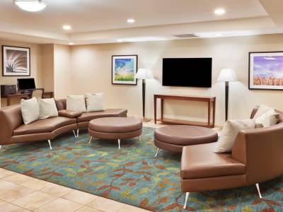 Candlewood Suites Eastchase Park