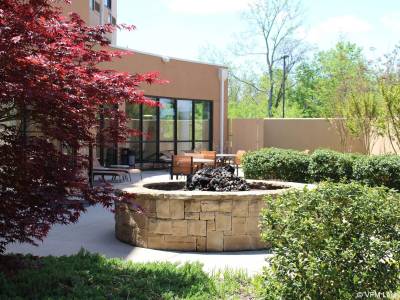 Courtyard Clarksville