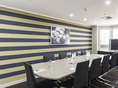 Suncourt Hotel & Conference Centre