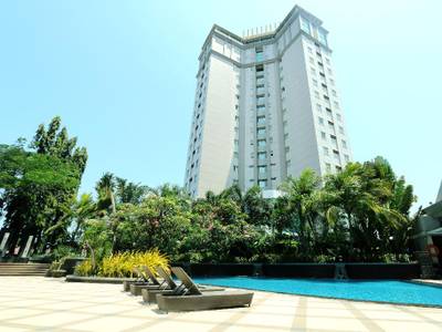 Java Paragon Hotel & Residence