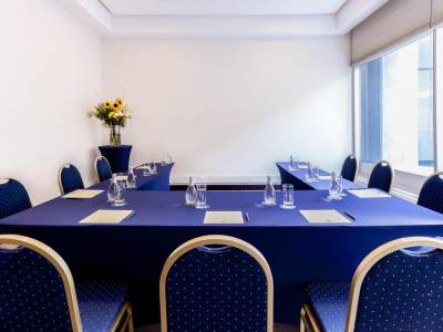 Four Points by Sheraton Los Angeles