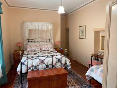 Robe House Bed & Breakfast