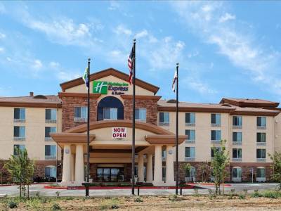 Holiday Inn Express Hotel & Suites Fresno Northwest-Herndon