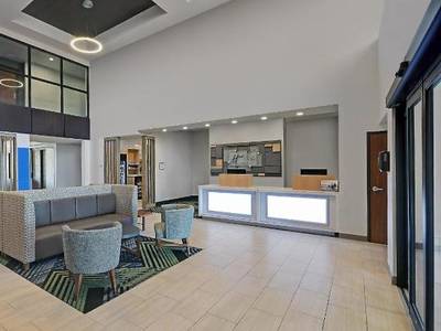 Holiday Inn Express Newport