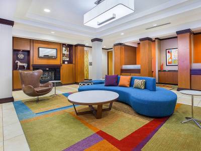 Fairfield Inn & Suites Louisville East