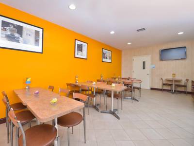 Holiday Inn Express Laguardia Airport