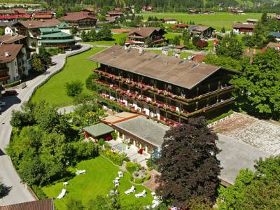 Hotel-Pension Strolz - Hotel & Dependance