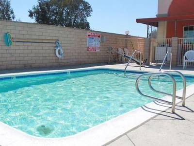 Crystal Inn & Suites