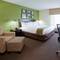 Holiday Inn Express Hotel & Suites Roger