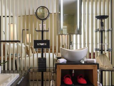 Five Seas Hotel Cannes