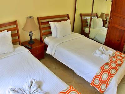 The Oaks Tamarindo Condominiums