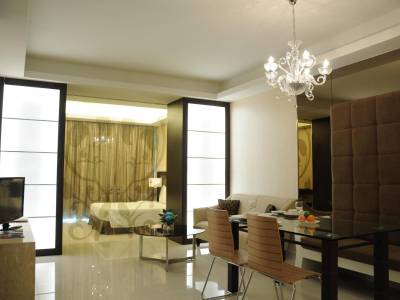 Damas Suites & Residences