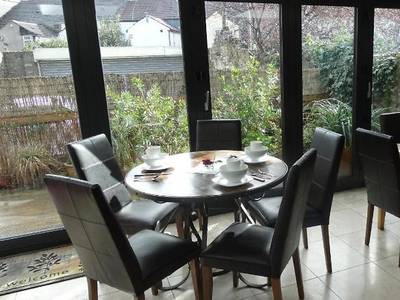 Number One Hundred Bed And Breakfast