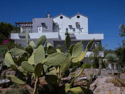 George Beach Studios