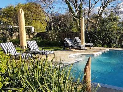 Maison Chablis Guest House