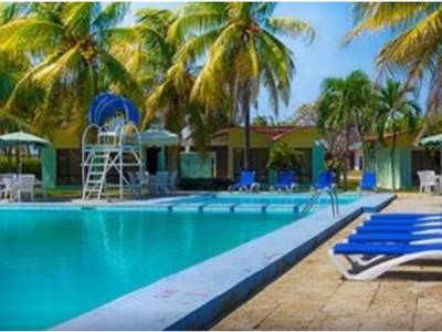 Islazul Bacuranao Villa