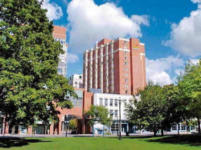 Holiday Inn Express Downtown Toronto