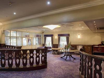 Woodford Dolmen Hotel (Foto)