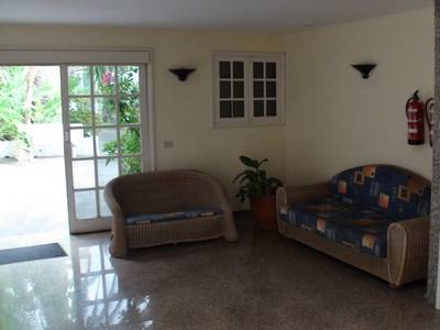 HL Miraflor Suites Hotel