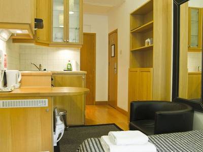 Studios 2 Let Serviced Apartments