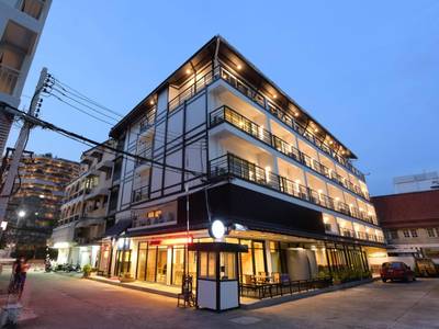 The Golden Ville Boutique Style Living