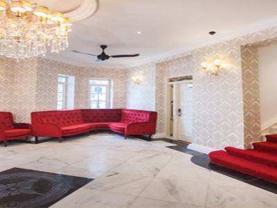 Apple Heritage Hotel