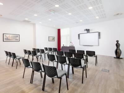 Seven Urban Suites Nantes Centre