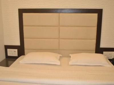 Hotel Baba Inn by OYO