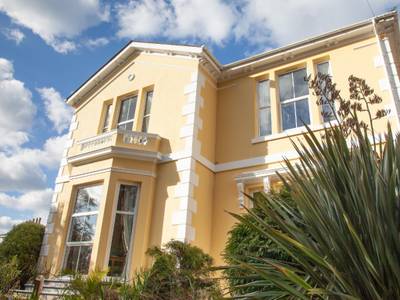 Court Prior Guest House