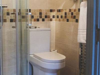 Throckmorton Arms Hotel