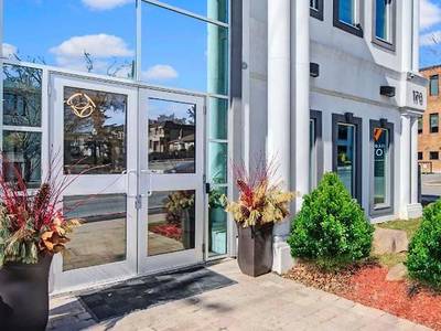 Maryam Hotel North York